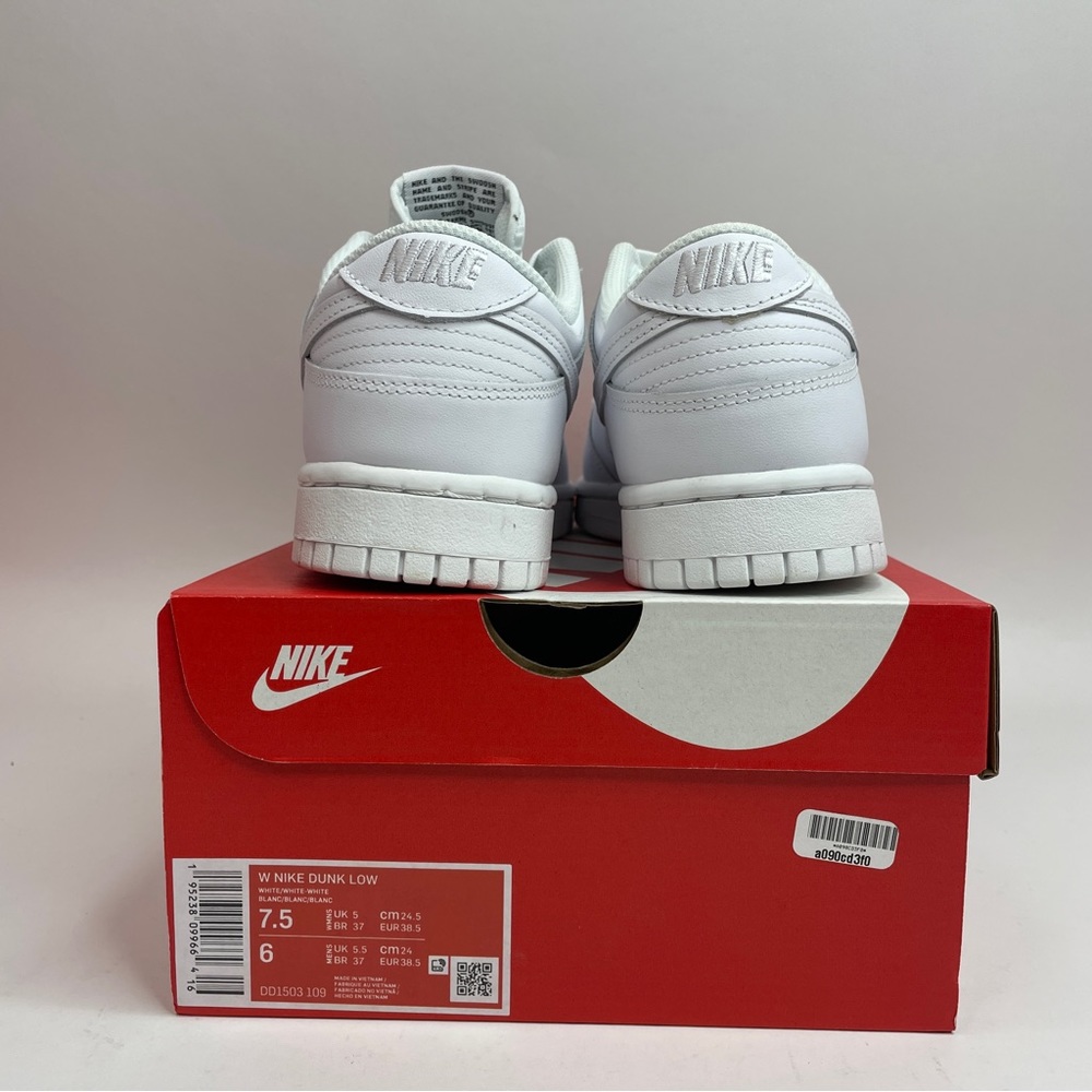 Nike Dunk Low WMNS “Triple White” 2023 - Picture 4 of 4
